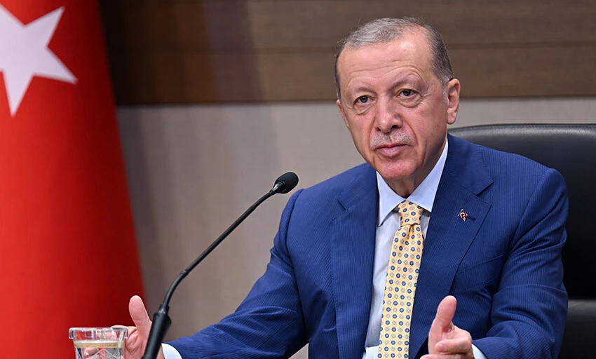 NATO zirvesi öncesinde Erdoğan gazetecilerin sorularına cevap verdi.