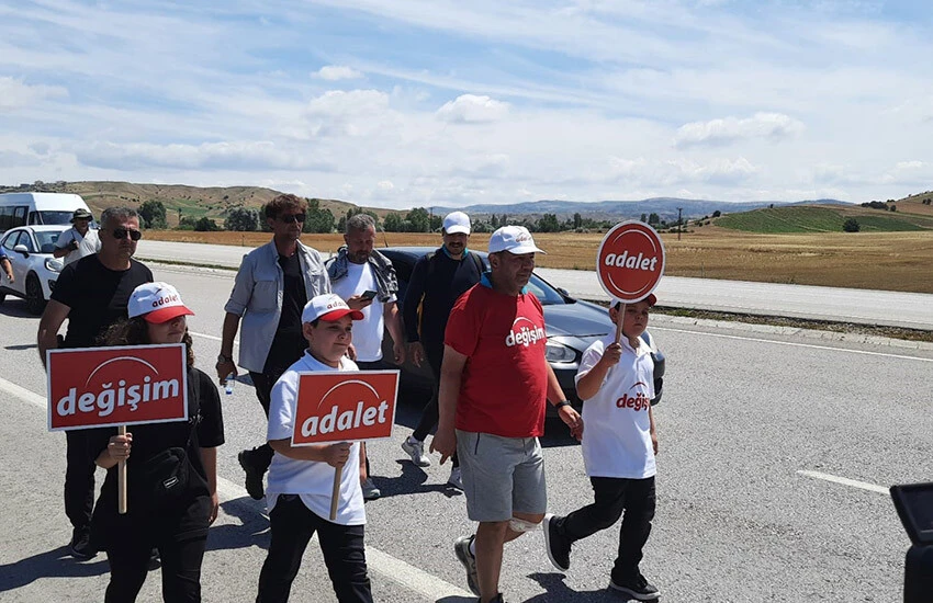 Tanju Özcan Kılıçdaroğlu'na sert sözlerle yüklendi: Türkiye'nin en büyük beka sorunu