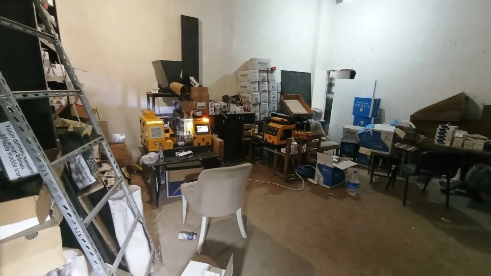 Konya’da dev operasyon gerçekleşti! 3 milyonluk kaçak sigara ele geçirildi…