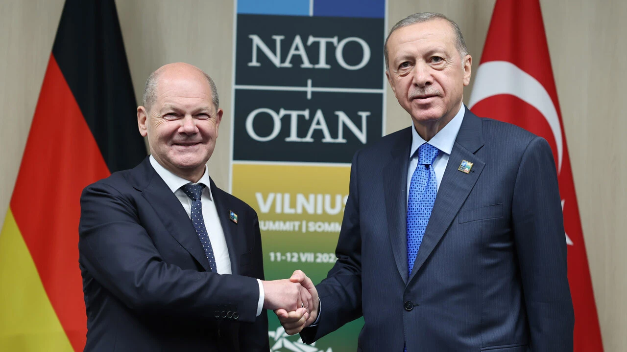 NATO Sekreteri Stoltenberg'den Ukrayna'ya üyelik daveti açıklaması