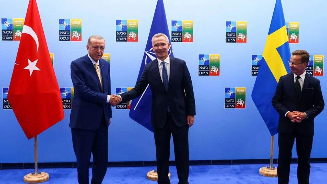 Türkiye'nin kararı dünya basınında geniş yankı buldu: İsveç NATO'ya katılma yolunda
