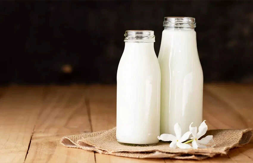 Çiğ inek sütünün tavsiye fiyatı destek hariç 8,5 TL'den 11,50 TL'ye çıkarıldı