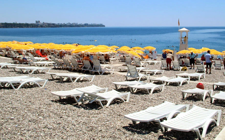 Termometreler 46’yı gösterdi, sahil ve sokaklar boş kaldı