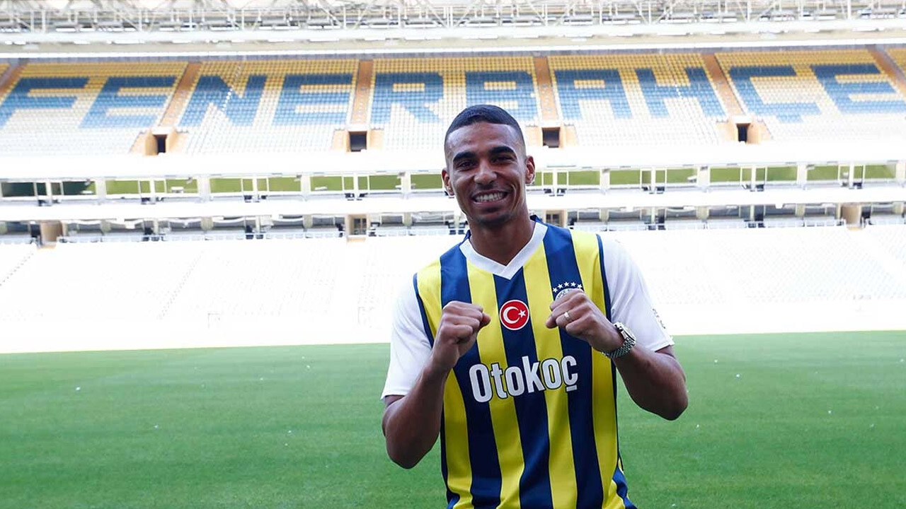 Fenerbahçe&#039;nin yeni transferi Djiku&#039;dan iddialı sözler: Her formasyonda oynayacak kalitedeyim