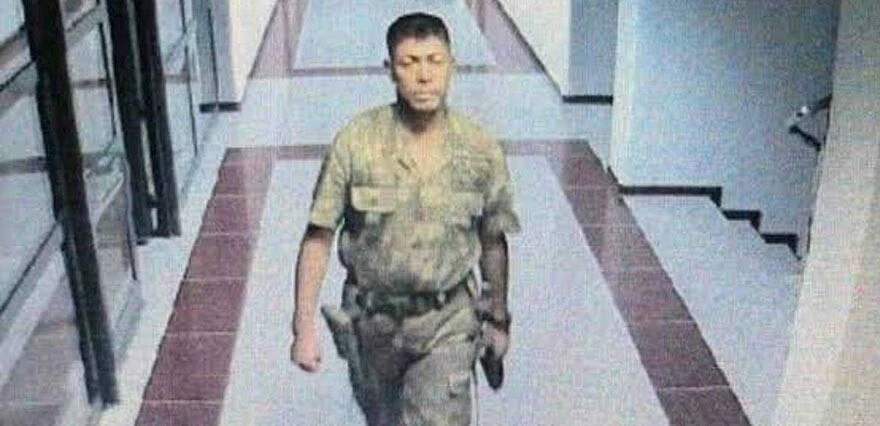 Hain darbe girişiminin seyrini değiştiren kahraman: Ömer Halisdemir