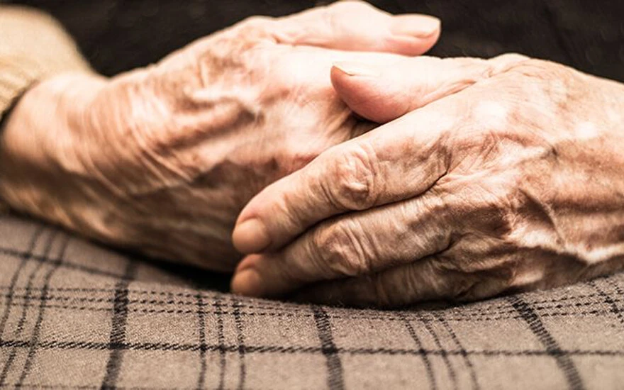 'Yaşlanmak' tarihe mi karışıyor? Bilim insanlarından ezber bozan keşif