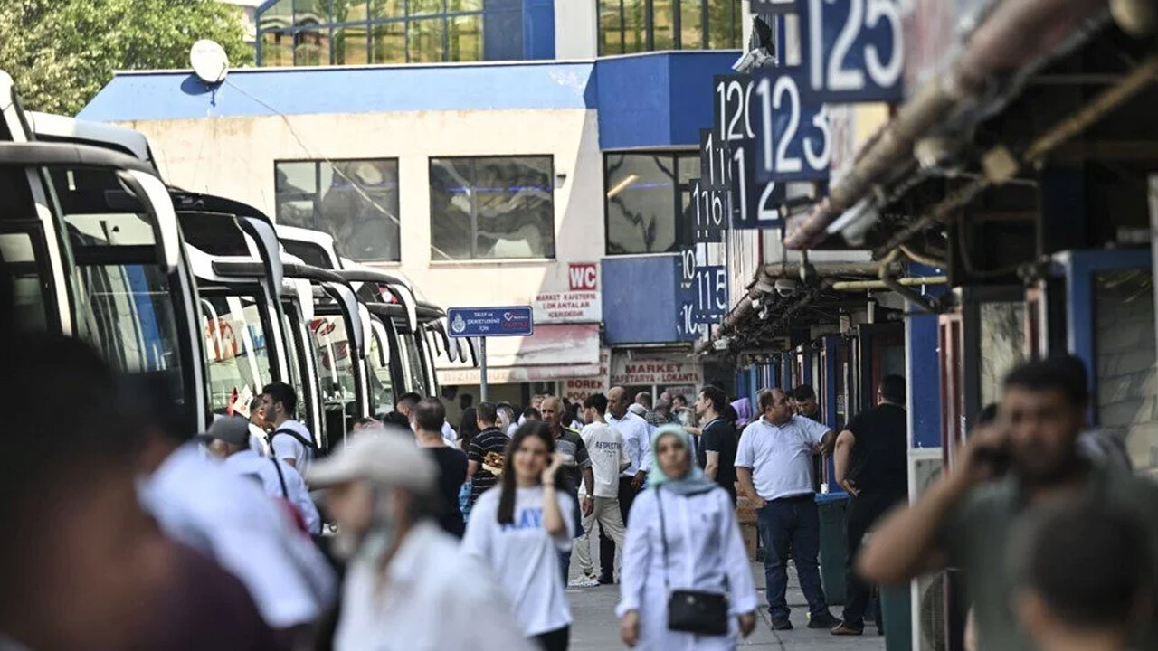 Artan uçak fiyatları nedeniyle &quot;otobüsle Avrupa&quot; yeniden popüler oldu