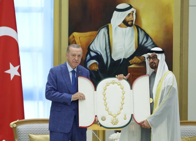 Cumhurbaşkanı Erdoğan'ın Körfez turu dünya basınında: Türkiye ve BAE bağları güçlendiriyor