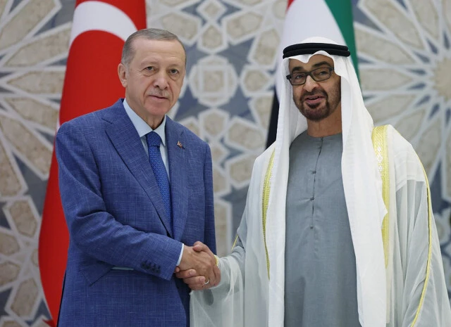 Cumhurbaşkanı Erdoğan'ın Körfez turu dünya basınında: Türkiye ve BAE bağları güçlendiriyor