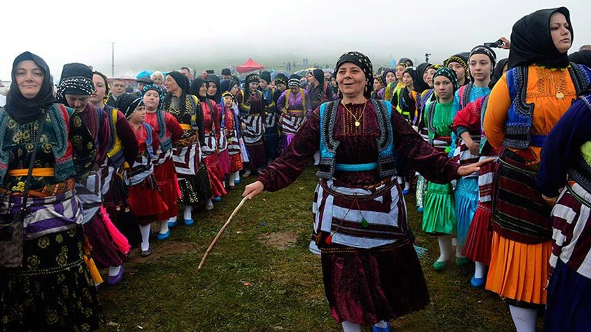 Bildiklerinizi unutun! Türk Dil Kurumu bazı sözcüklerin yazımını değiştirdi
