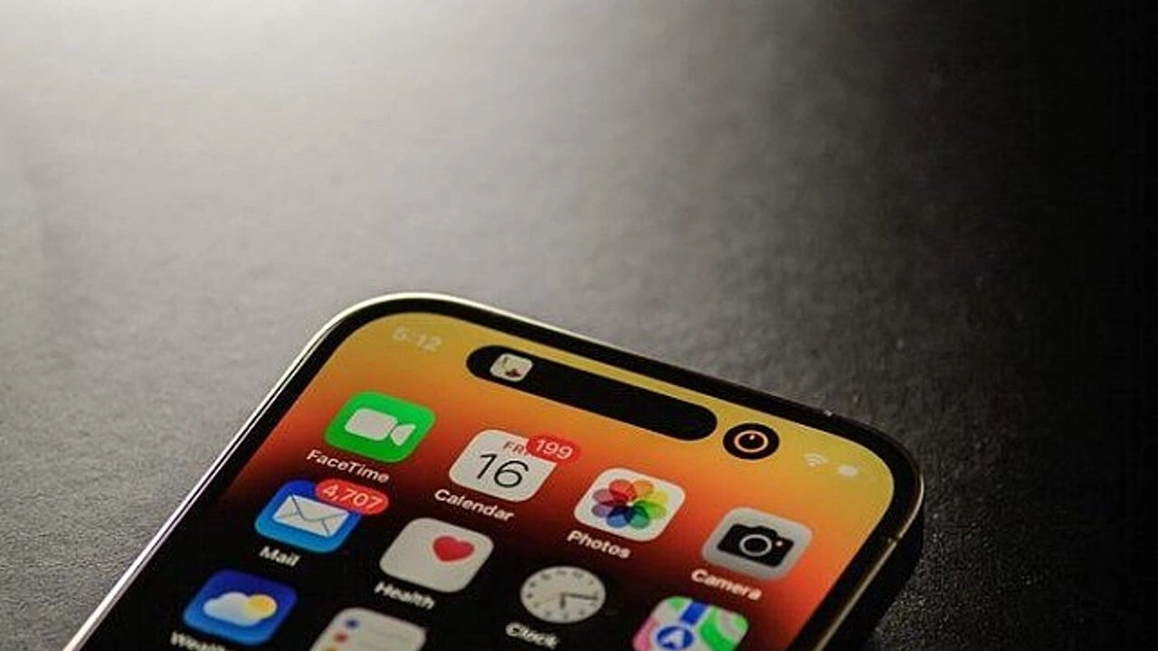 iPhone 15 hakkında çarpıcı iddia! Lansman tarihi ertelendi