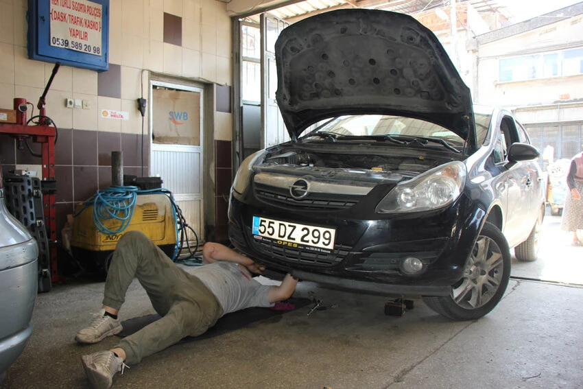 Bit pazarına nur yağdı, vatandaş ustalara koştu! Sıfırını bulamayan ikinci el araçlara yöneldi