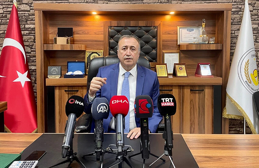 Türkiye Fırıncılar Federasyonu Başkanı Halil İbrahim Balcı, ekmek fiyatlarına ilişkin açıklama yaptı.