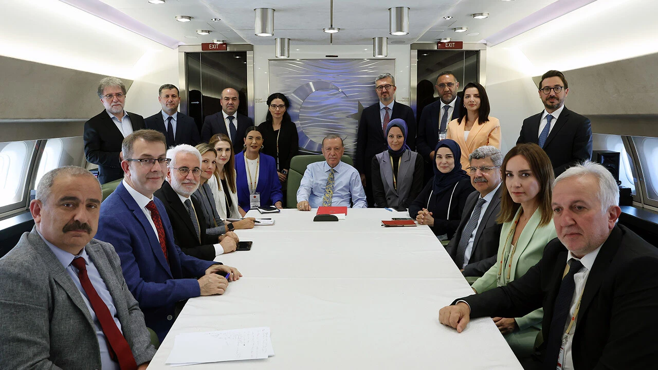 Erdoğan uçakta gazetecilerin sorularını cevapladı
