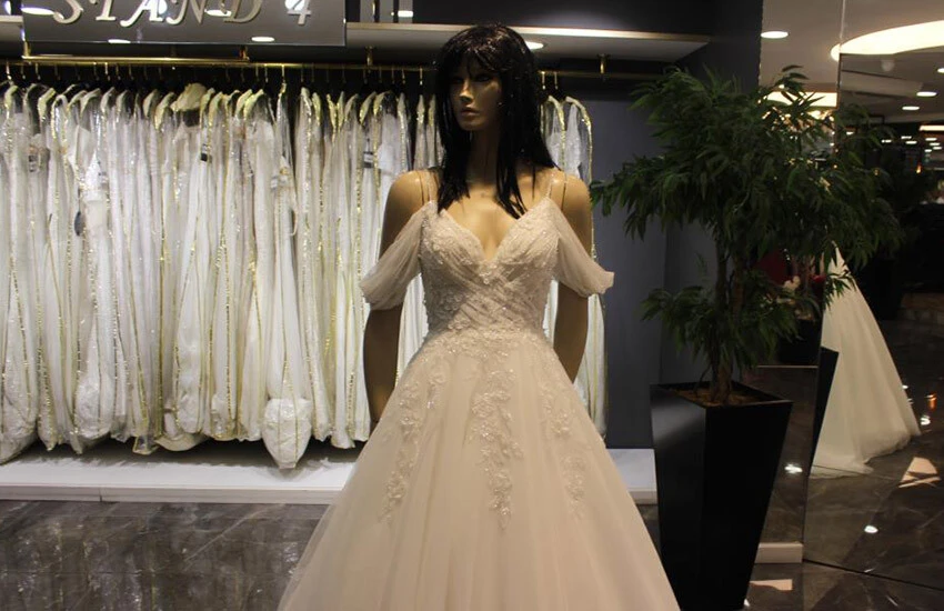 Gelinlik fiyatları belli oldu: Kiralama revaçta!