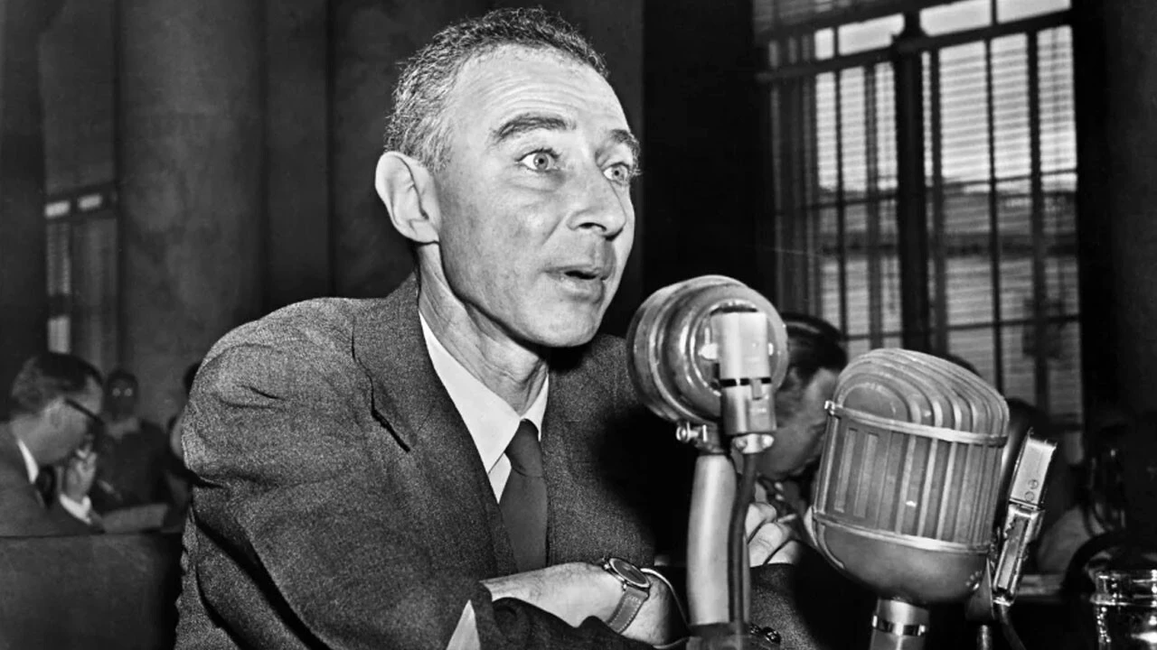Atom bombasının babası Oppenheimer'ın Türk fizikçiye yazdığı mektup ortaya çıktı
