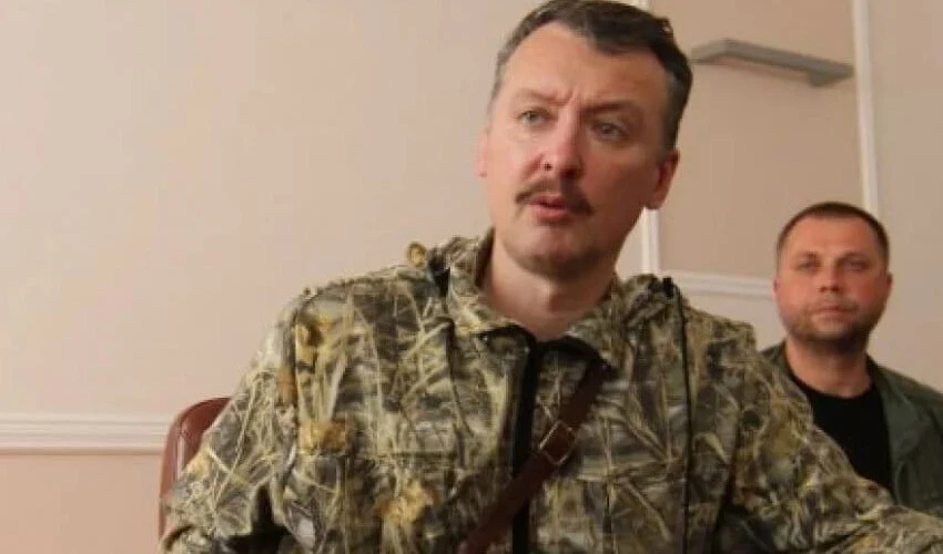 Putin'e 'avam' diyen ünlü askeri uzman gözaltında!