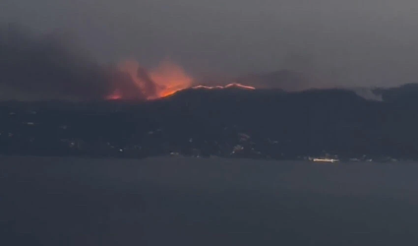 Yunanistan alevlere teslim: Rodos'un ardından Korfu'da orman yangını