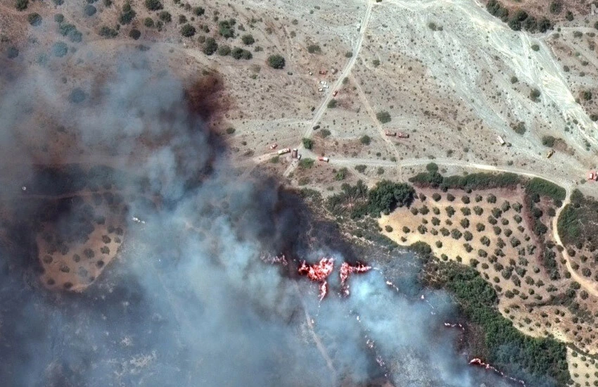 Eğriboz Adası'na Yunan uçağı düştü: 2 pilot hayatını kaybetti