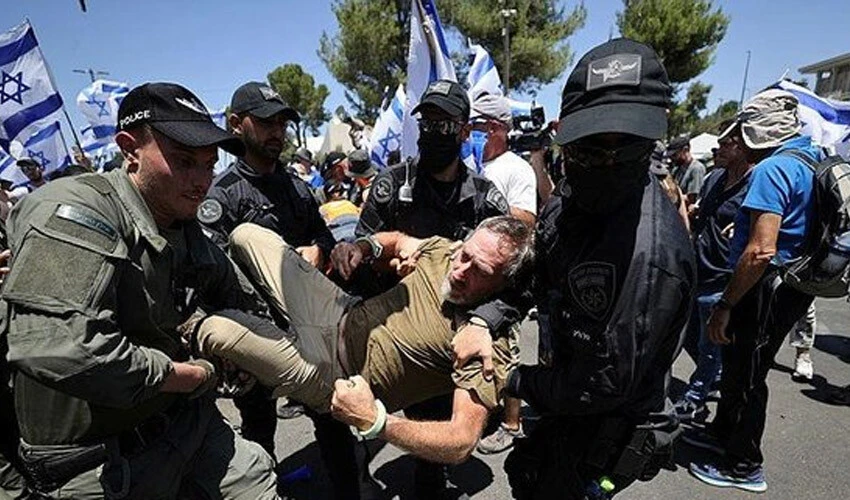 Tartışmalı 'yargı reformu'na onay İsrail'deki şiddeti de artırdı! Bir araç göstericileri ezip geçti