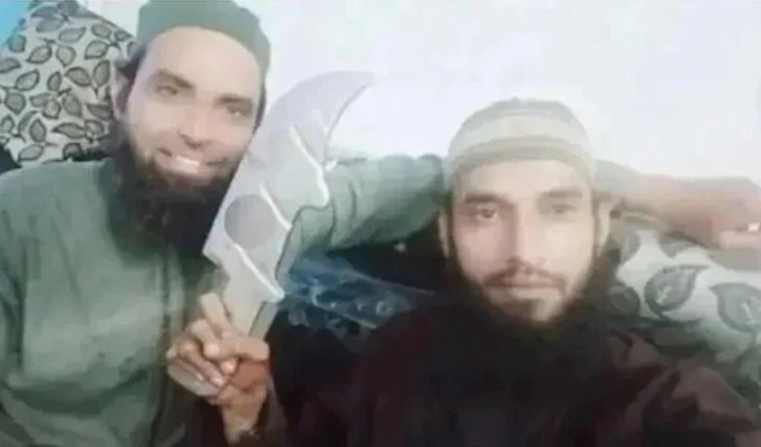 Korkunç kardeş cinayeti! Kesik başıyla sokak sokak gezdi