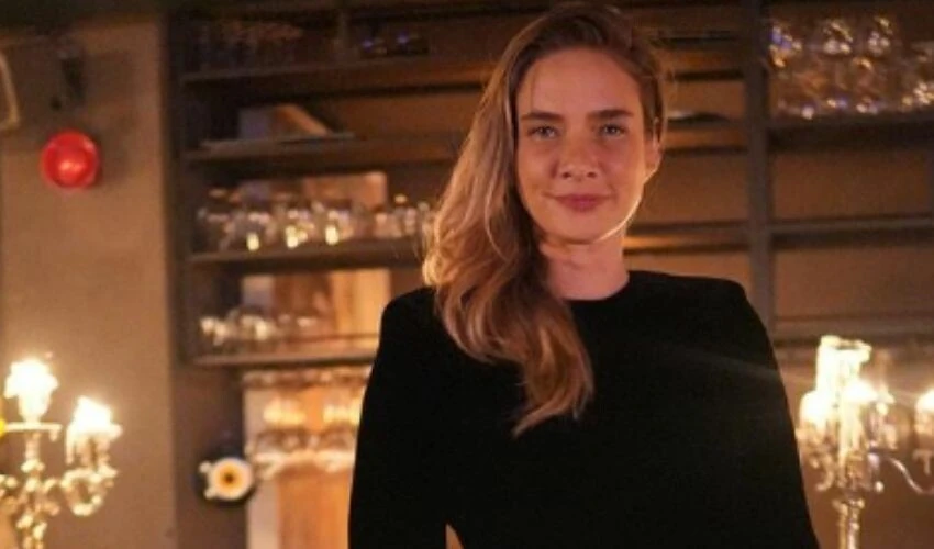 Müge Boz'dan sürpriz karar! Türkiye'yi terk ediyor