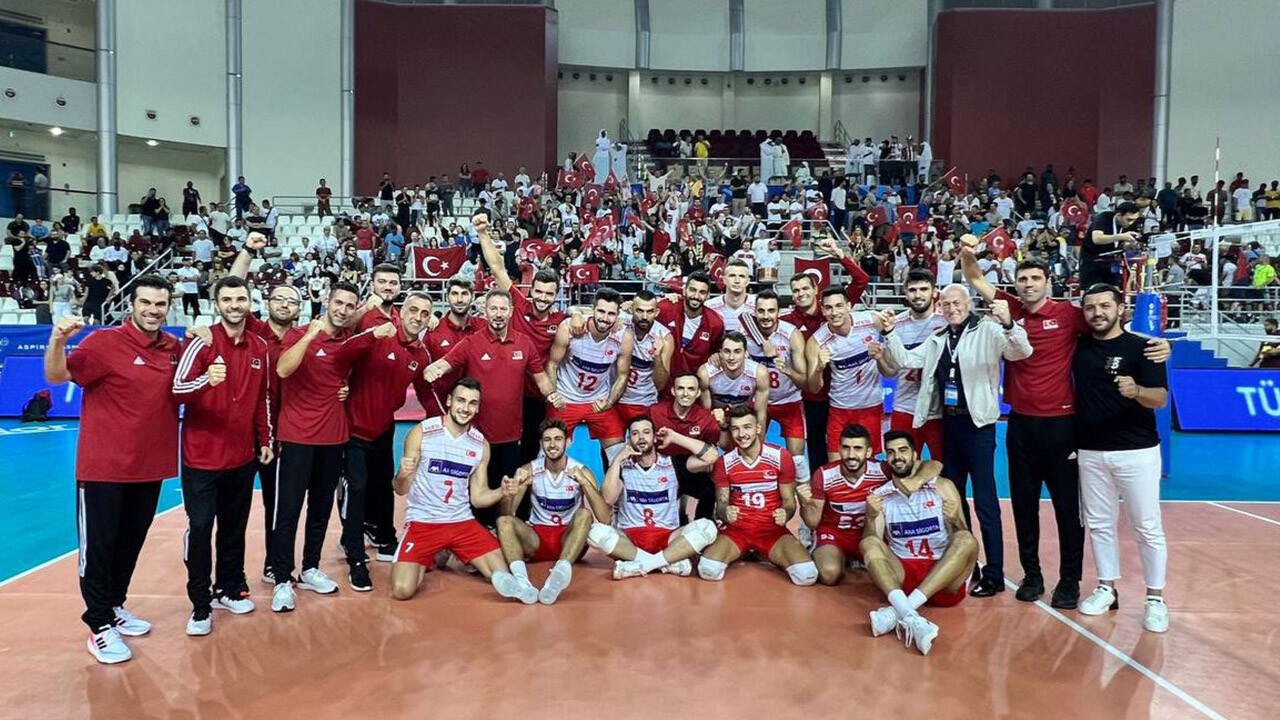 A Milli Erkek Voleybol Takımı finalde!