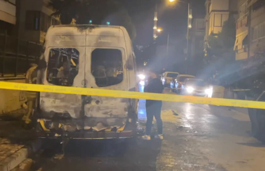 Büyükçekmece'de fırlatılan işaret fişekleri panikletti