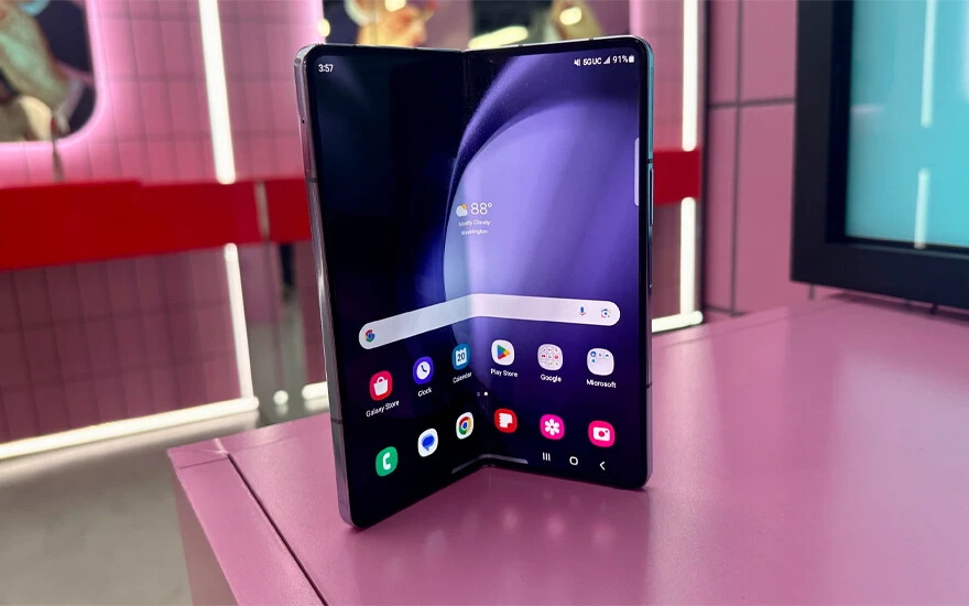 Samsung'dan Apple'ı kızdıracak açıklama: "Sollayacağız"