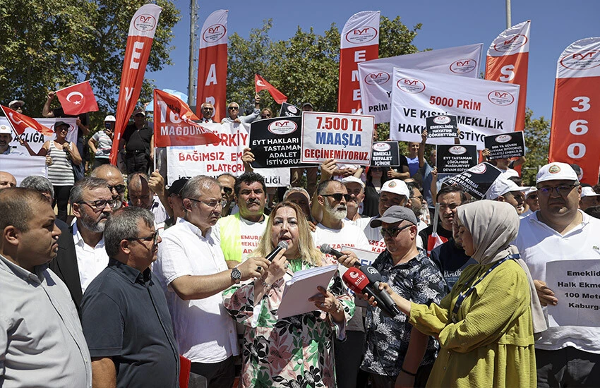 EYT Federasyonu Başkanı Arzu Lastikçi, İntibak Yasası'nın 2000 yılı sonrası emekli olanlar için de çıkarılmasını istedi.