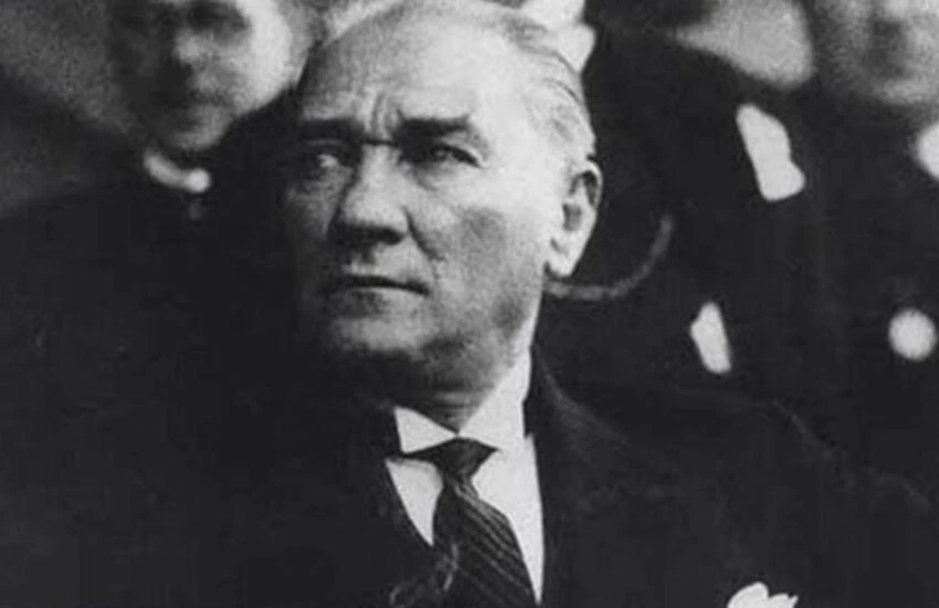 Aras Bulut İynemli'li 'Atatürk' dizisi için yeni karar! Disney Plus Ermeni lobisine boyun eğdi