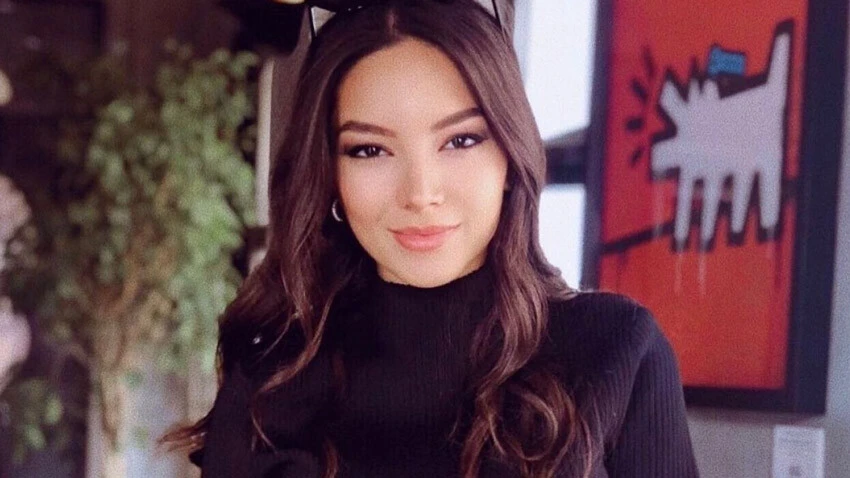 Özüm Çakır açıkladı: Türkiye'de genç oyunculara, emektar oyunculardan daha fazla imkan tanınmıyor!