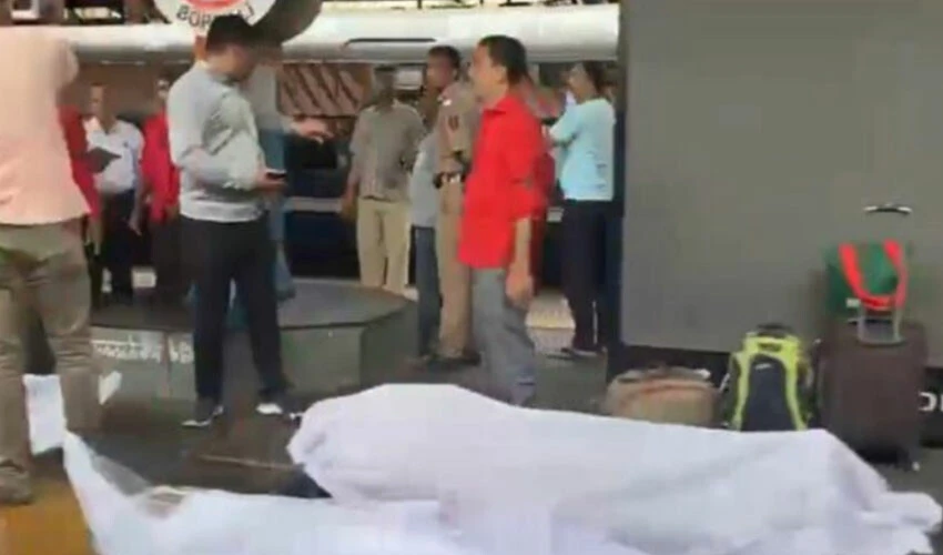 Yolcuları korumakla görevli polis trende dehşet saçtı: 4 kişi öldü