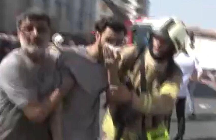 Bayrampaşa'da iş merkezinde <a href=