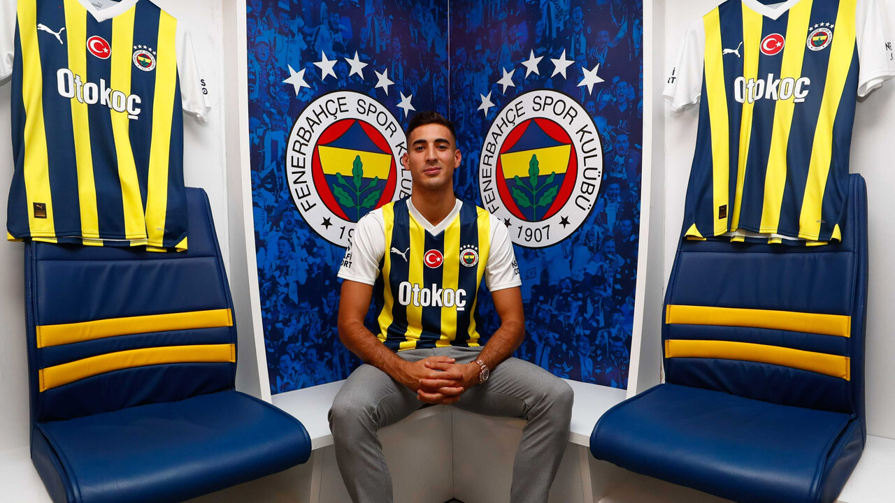 Fenerbahçe, Mert Müldür transferini resmen açıkladı!