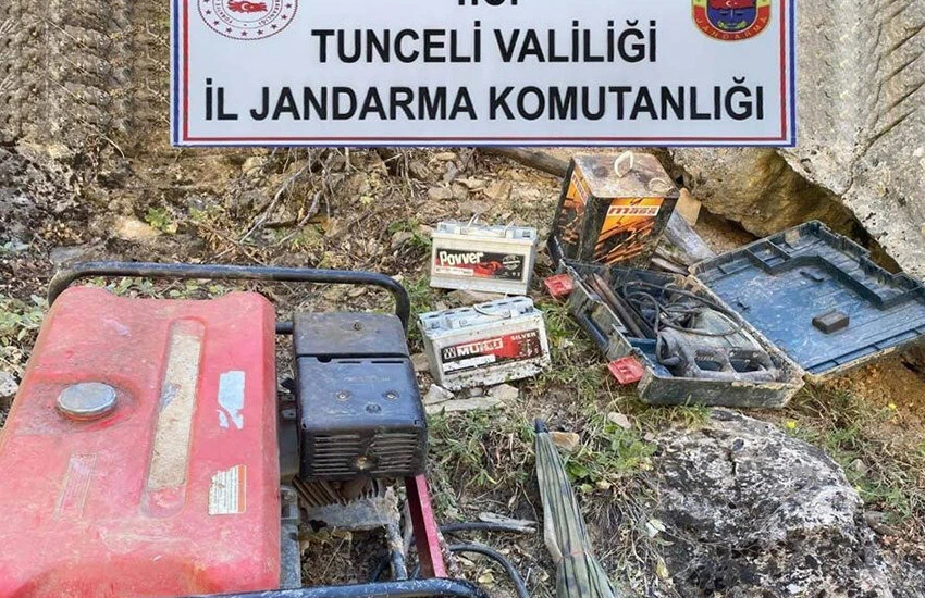 Tunceli’de 4 sığınakta çok sayıda mühimmat ele geçirildi