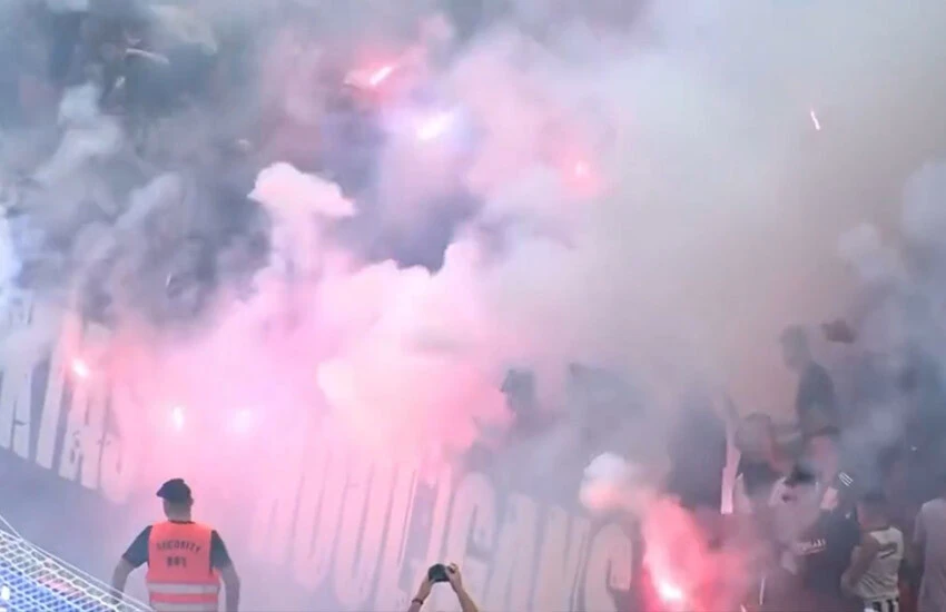 Kartal, Tiran'da 10 kişiyle turladı!