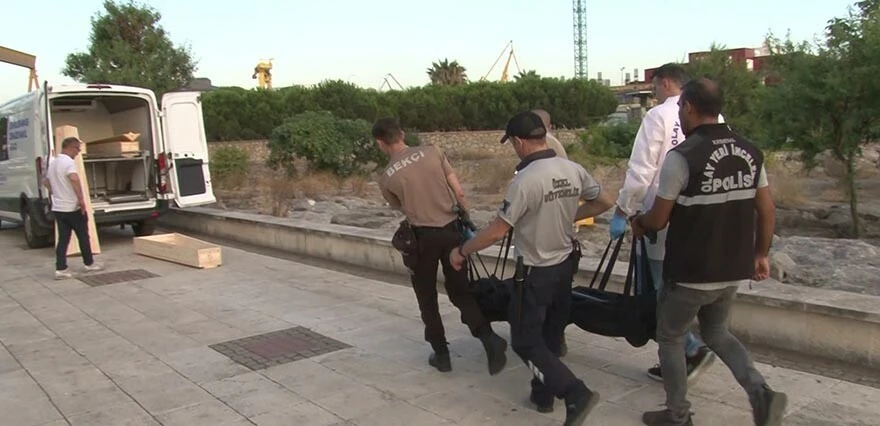 Serinlemek için denize giren genç boğularak can verdi! Yardımına koşan arkadaşı ağır yaralı