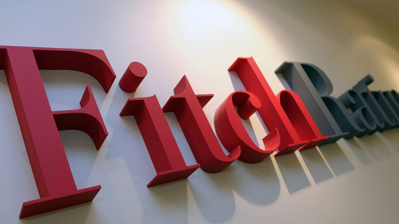 Fitch, ABD&#039;den sonra iki kuruluşun daha notunu düşürdü