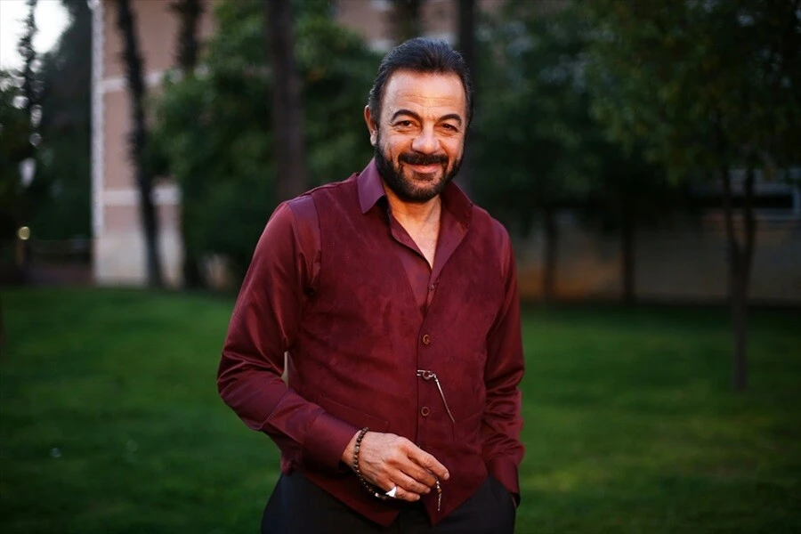 Türkan Şoray ve Kadir İnanır’ın unutulmaz filmi dizi oluyor! Erkek başrol belli oldu…