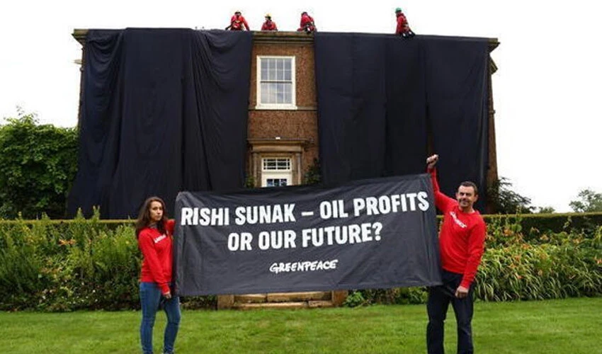 İngiltere Başbakanı Rishi Sunak'ın 60 milyonluk evi eylemcilerin hedefi oldu! Kararttılar