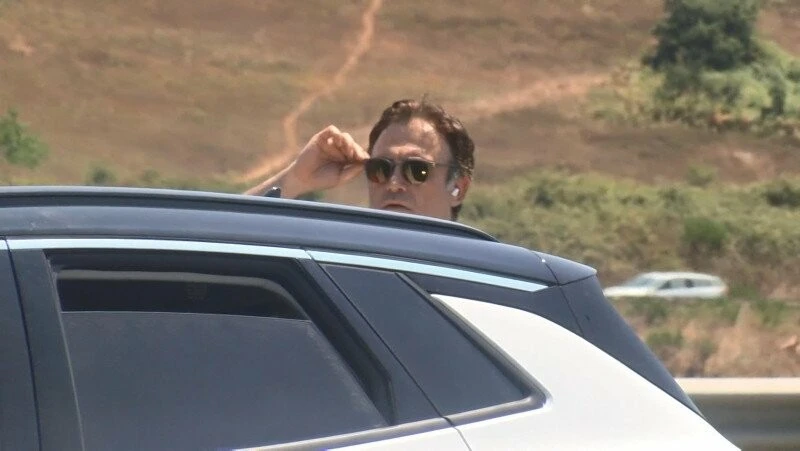 Yakıtı bitip yolda kalan Kutsi korkunç bir kazaya şahit oldu! İki kişi hayatını kaybetti…