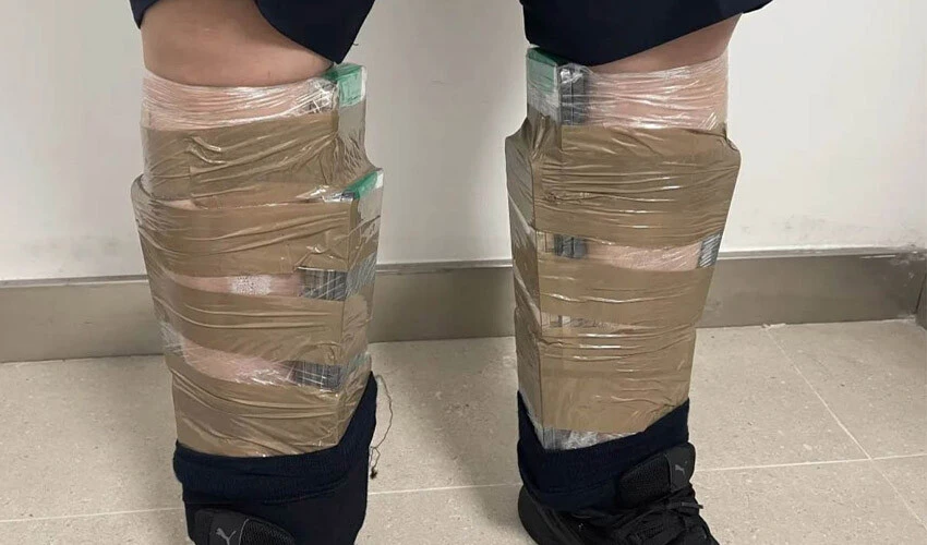 68 iPhone'u Çin'den kaçırmak isteyen adamın akıl almaz oyunu gün yüzüne çıktı