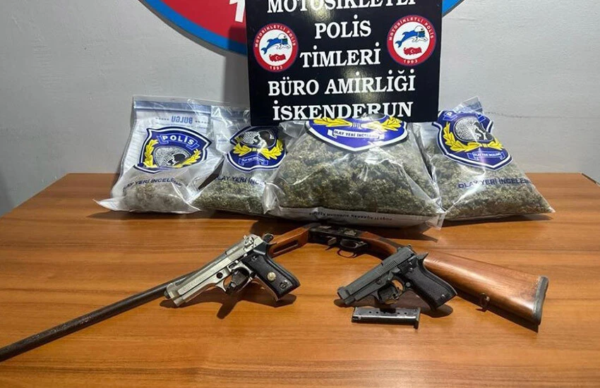 Yurt geneli operasyonlarda çok sayıda uyuşturucu madde ve silah ele geçirildi.