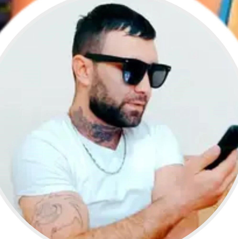 Evine polisler gelince kendisini odaya kilitleyip intihar etti