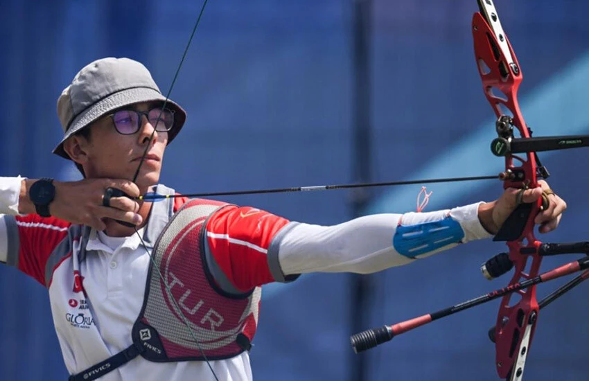 Cumhurbaşkanı Erdoğan'dan Mete Gazoz'a tebrik mesajı