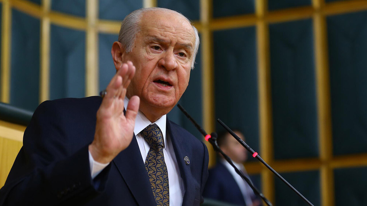 Bahçeli’den yerel seçim mesajı: Belediye yönetimlerindeki zillet gölgesi kaldırılmalı