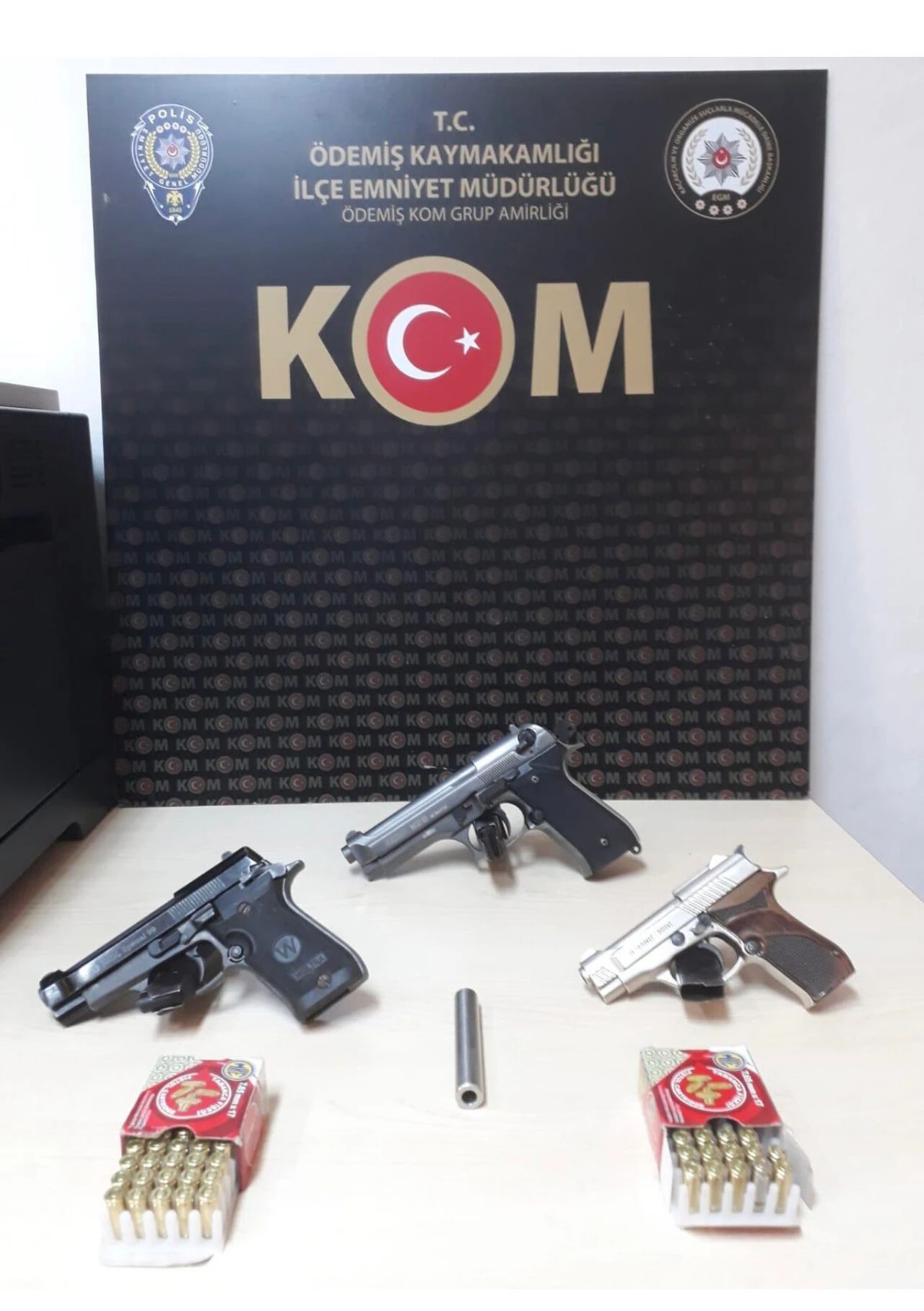 Evini silah atölyesine çevirmiş! Polisten kaçamadı