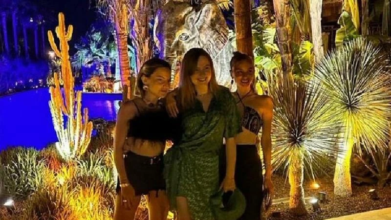 Garipoğlu'nun kardeşiyle fotoğrafı tepki çekmişti! Nilperi Şahinkaya, isyan etti
