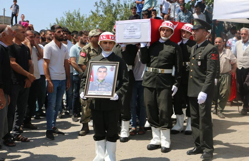 Pençe-Kilit şehitlerine yürek yakan veda...